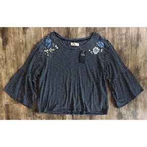 New Youth Girls Small Hollister Top
